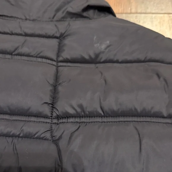GAP Outerwear Dark Blue Puffer Vest - Picture 4 of 8